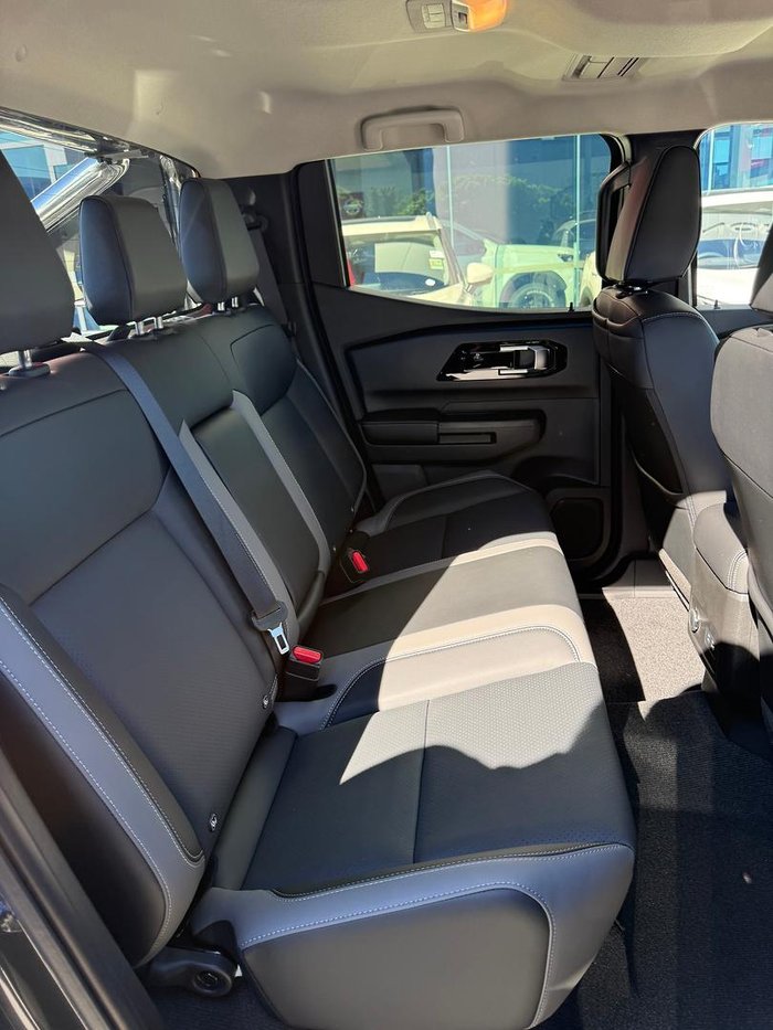 2026 Nissan Navara ST-X