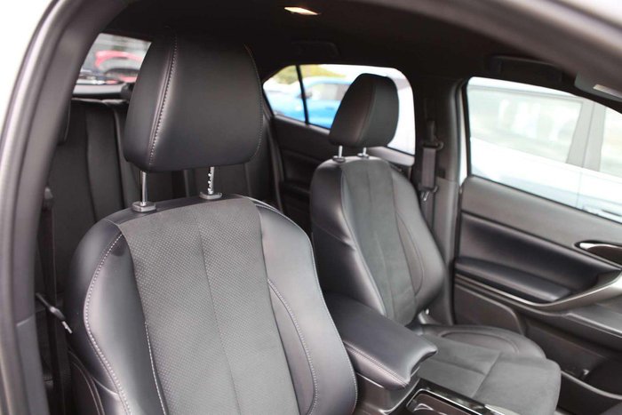 2024 Mitsubishi Eclipse Cross Black Edition