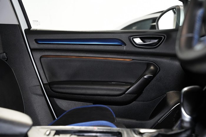 2016 Renault Megane GT BFB Pearl White