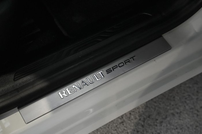 2016 Renault Megane GT BFB Pearl White