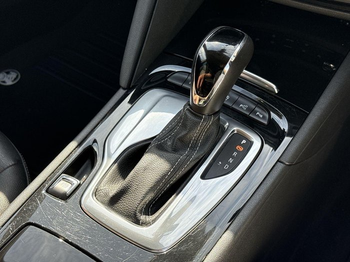 2017 Holden Calais