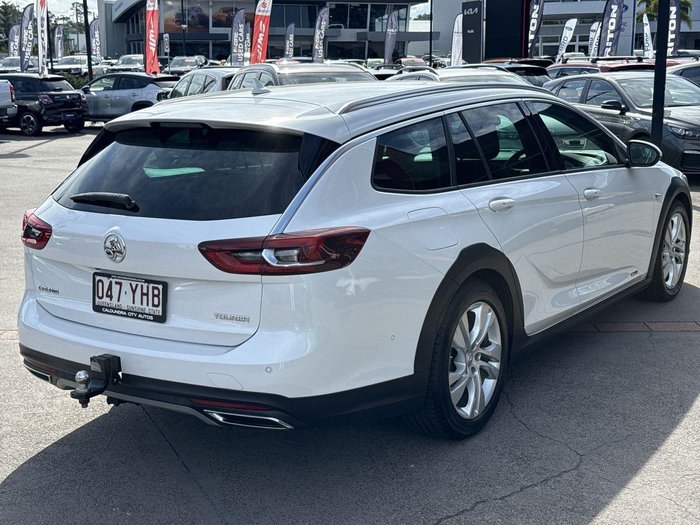2017 Holden Calais