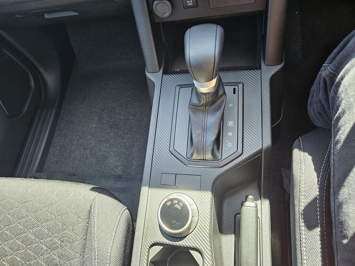 2026 Nissan Navara ST