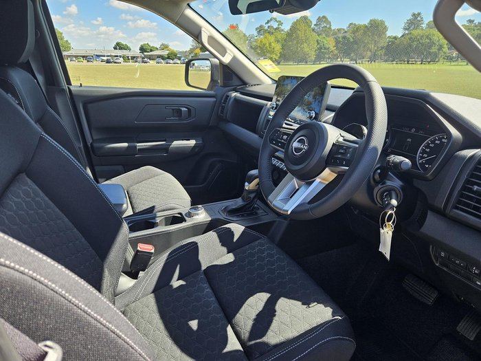 2026 Nissan Navara ST