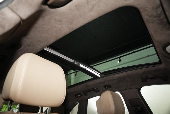 2017 Porsche Macan Turbo 95B MY17 AWD Carrara White