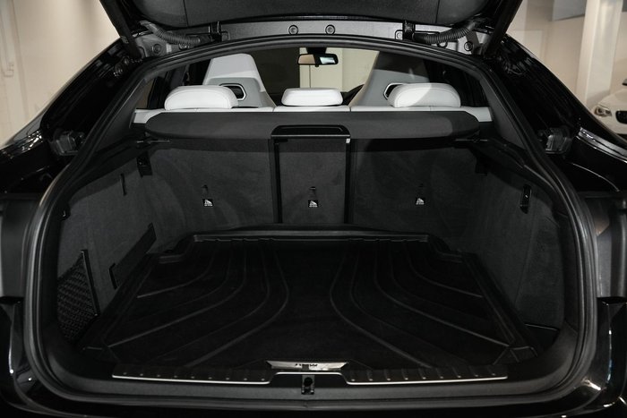 2018 BMW X6 M F86 4X4 Constant Black Sapphire