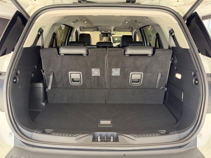2025 Ford Everest Trend