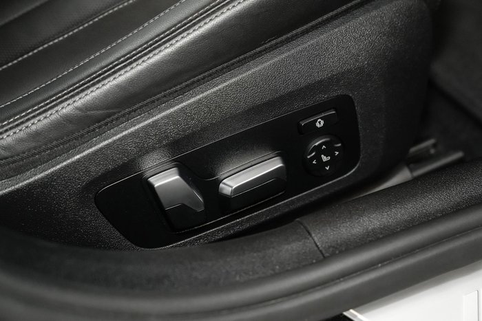 2020 BMW 8 Series M850i xDrive G16 AWD Black Sapphire