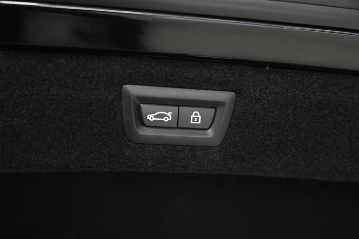 2020 BMW 8 Series M850i xDrive G16 AWD Black Sapphire