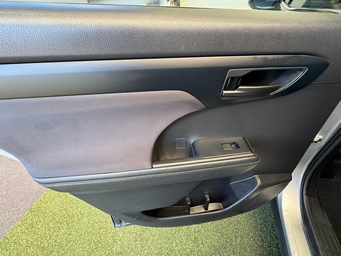 2021 Toyota Kluger GX