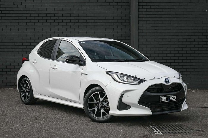 2020 Toyota Yaris ZR Hybrid