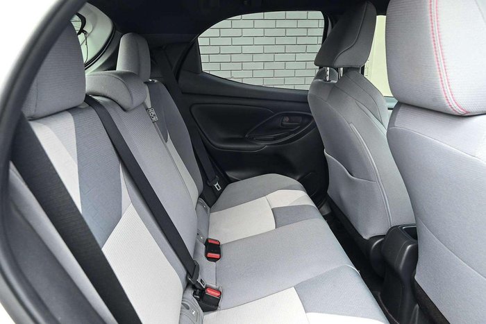 2020 Toyota Yaris ZR Hybrid