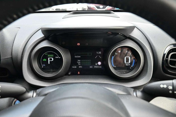 2020 Toyota Yaris ZR Hybrid