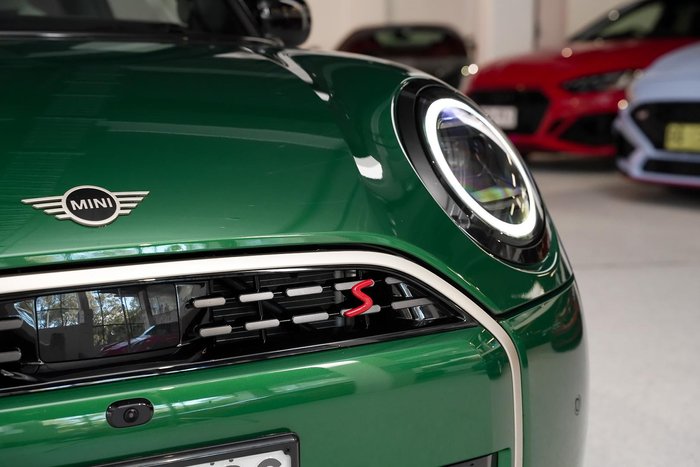 2025 MINI Cooper S Favoured