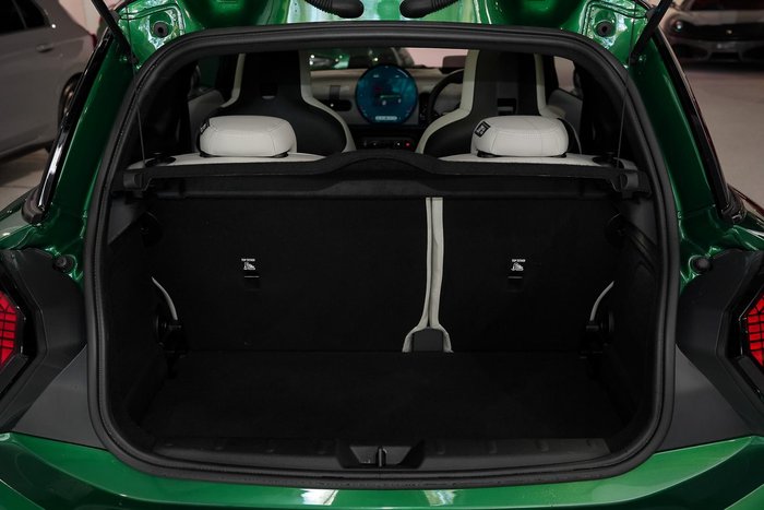 2025 MINI Cooper S Favoured