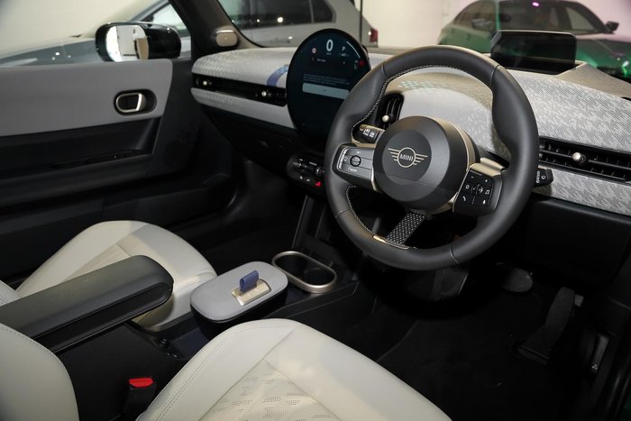 2025 MINI Cooper S Favoured
