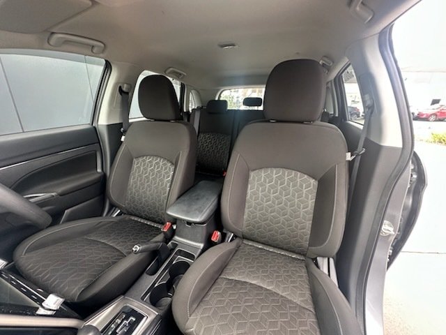 2024 Mitsubishi ASX ES