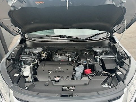 2024 Mitsubishi ASX ES