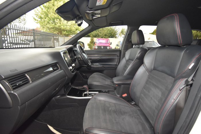 2021 Mitsubishi Outlander Black Edition