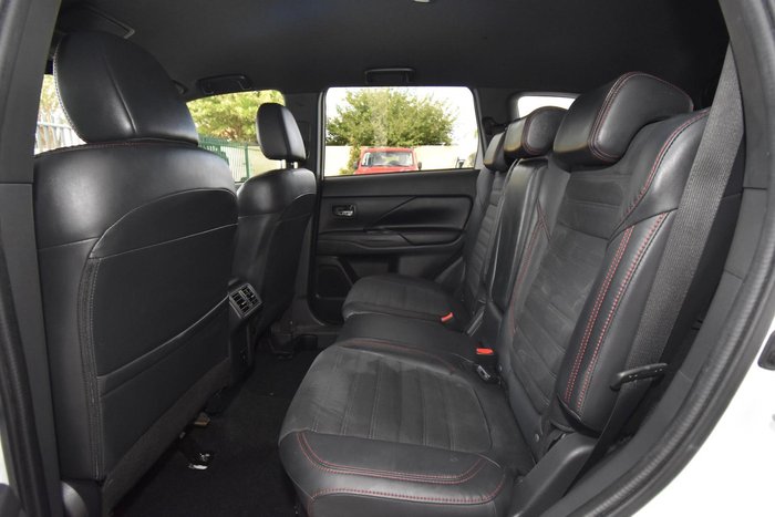 2021 Mitsubishi Outlander Black Edition