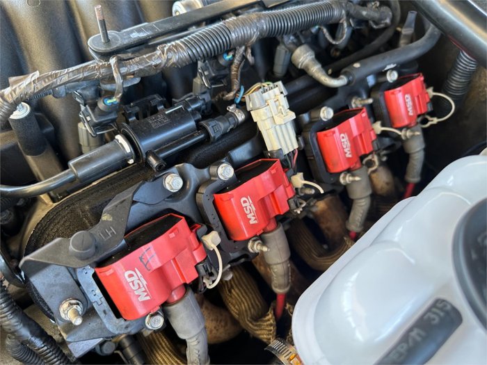 2003 HOLDEN MONARO CV8