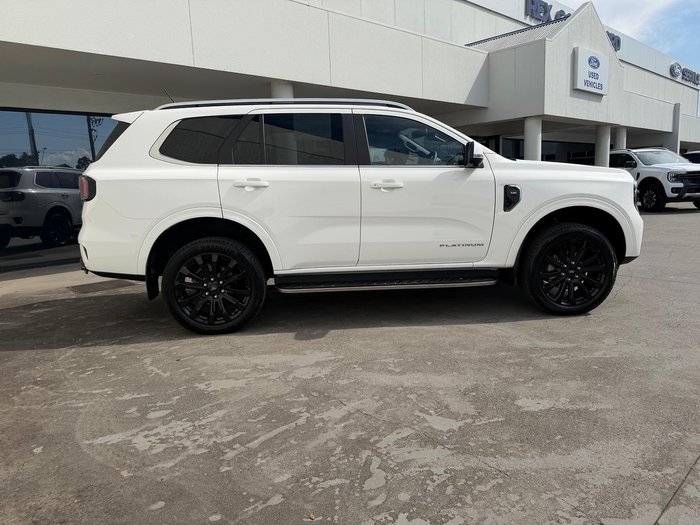 2025 Ford Everest Platinum