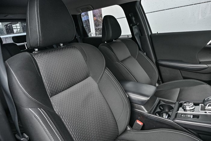 2023 Mitsubishi Outlander ES