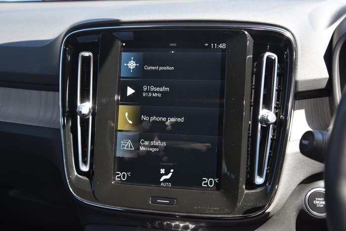2022 Volvo XC40