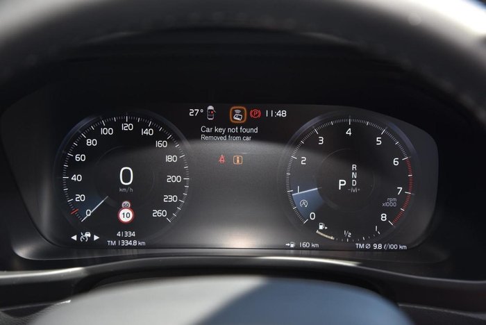 2022 Volvo XC40