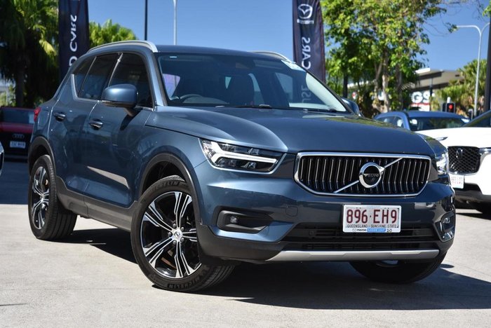2022 Volvo XC40