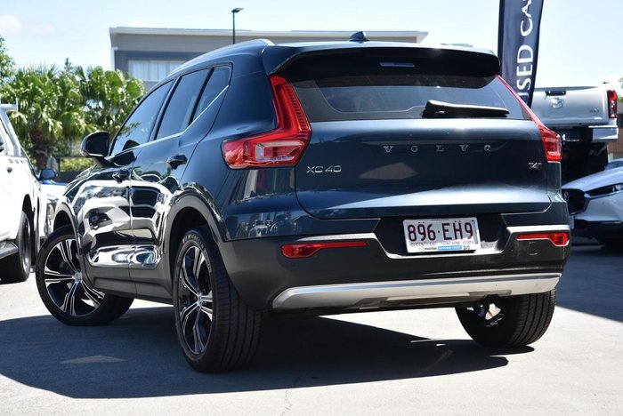 2022 Volvo XC40