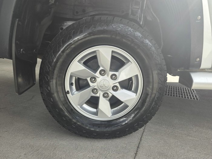 2019 Mitsubishi Triton GLX+