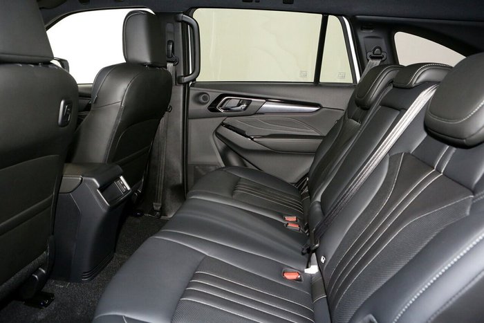 2025 Isuzu MU-X LS-T