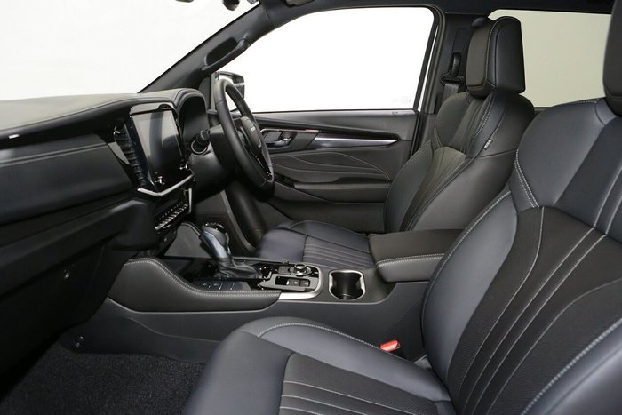 2025 Isuzu MU-X LS-T