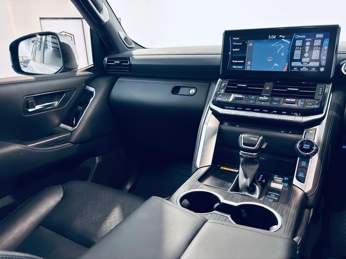 2021 Toyota Landcruiser Sahara ZX FJA300R 4X4 Dual Range