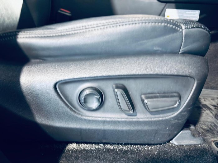 2021 Toyota Landcruiser Sahara ZX FJA300R 4X4 Dual Range