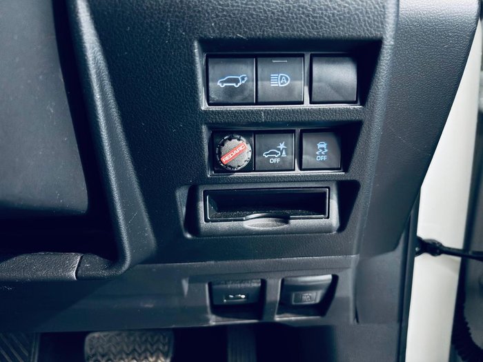 2021 Toyota Landcruiser Sahara ZX FJA300R 4X4 Dual Range