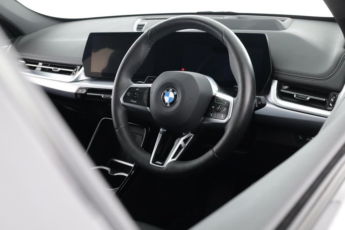 2025 BMW X1