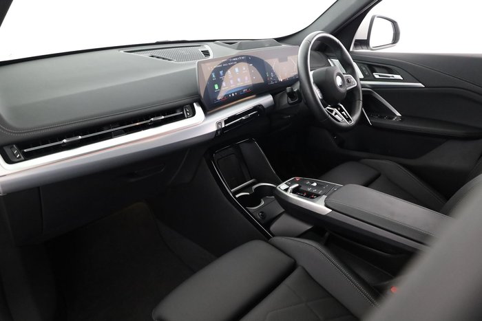 2025 BMW X1 xDrive20i M Sport