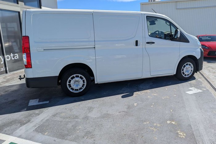 2022 Toyota Hiace