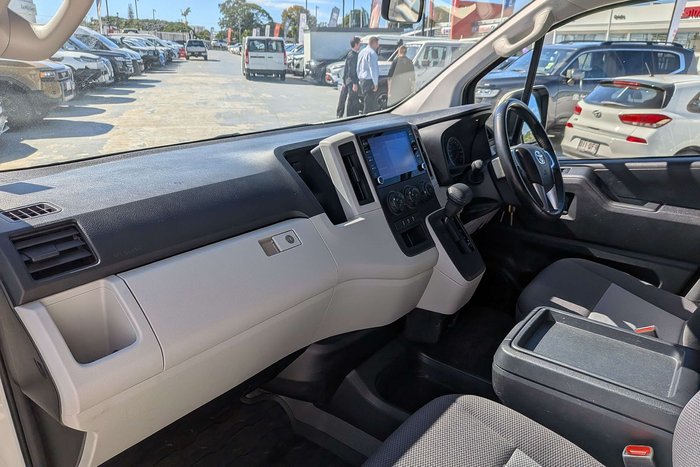 2022 Toyota Hiace