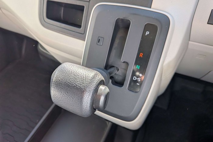2022 Toyota Hiace