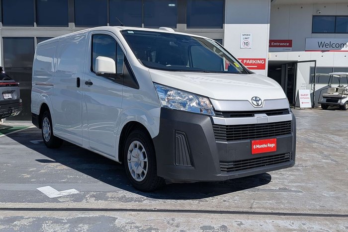 2022 Toyota Hiace
