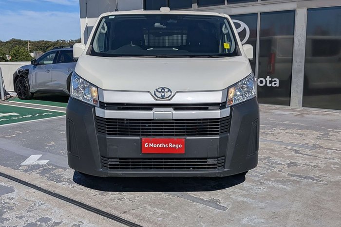 2022 Toyota Hiace