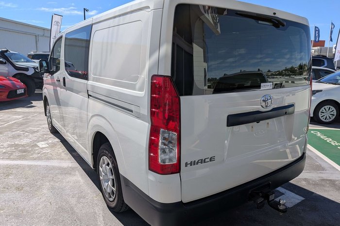 2022 Toyota Hiace