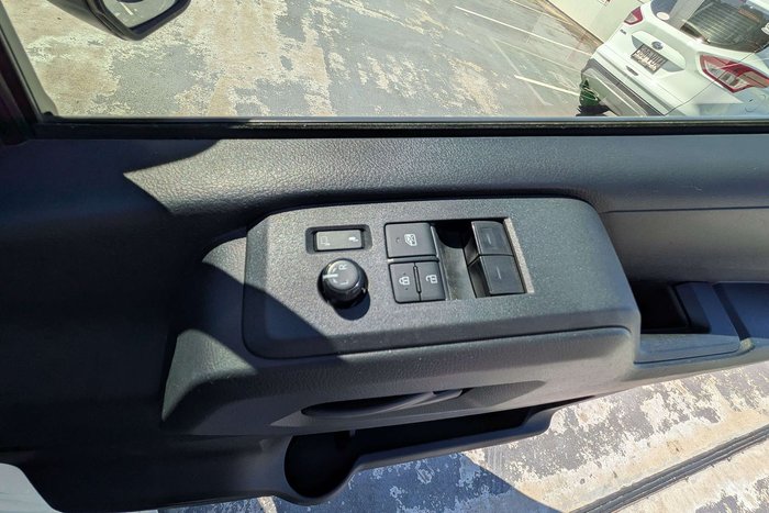 2021 Toyota Hiace Commuter