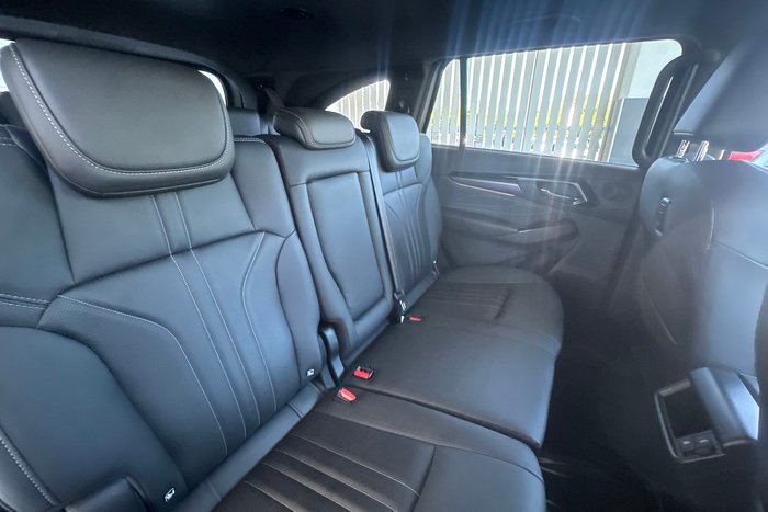 2024 Isuzu MU-X LS-T