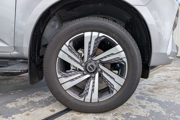 2024 Isuzu MU-X LS-T