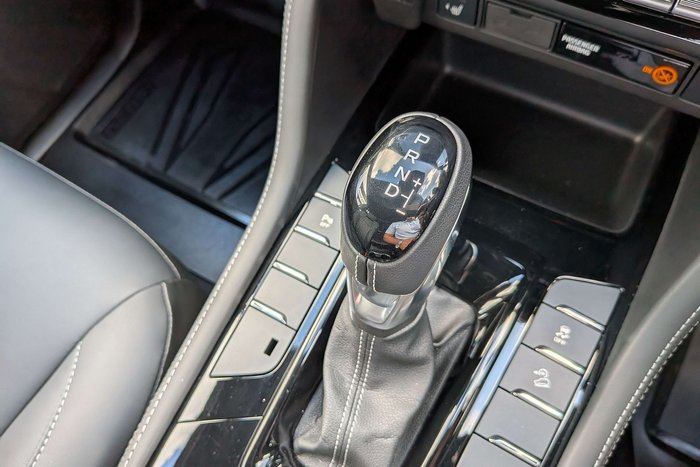 2024 Isuzu MU-X LS-T