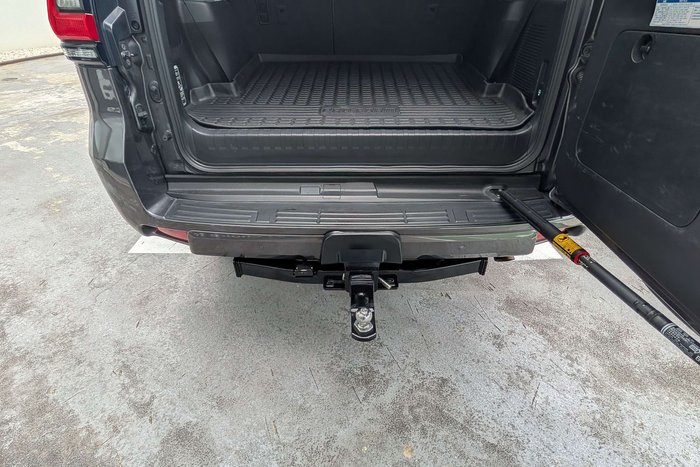 2023 Toyota Landcruiser Prado GXL